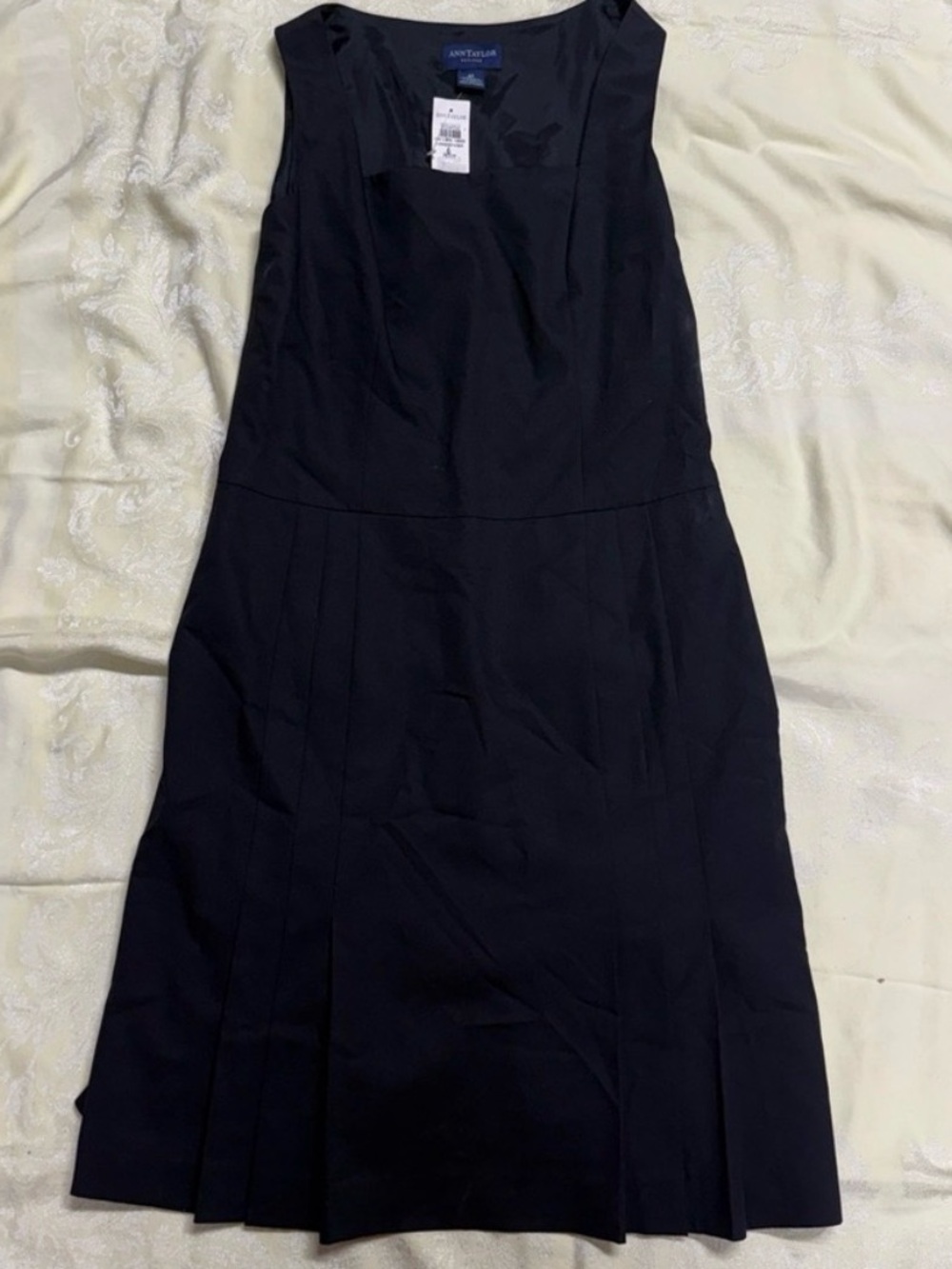 Ann Taylor Factory Black Sleeveless Midi Dress